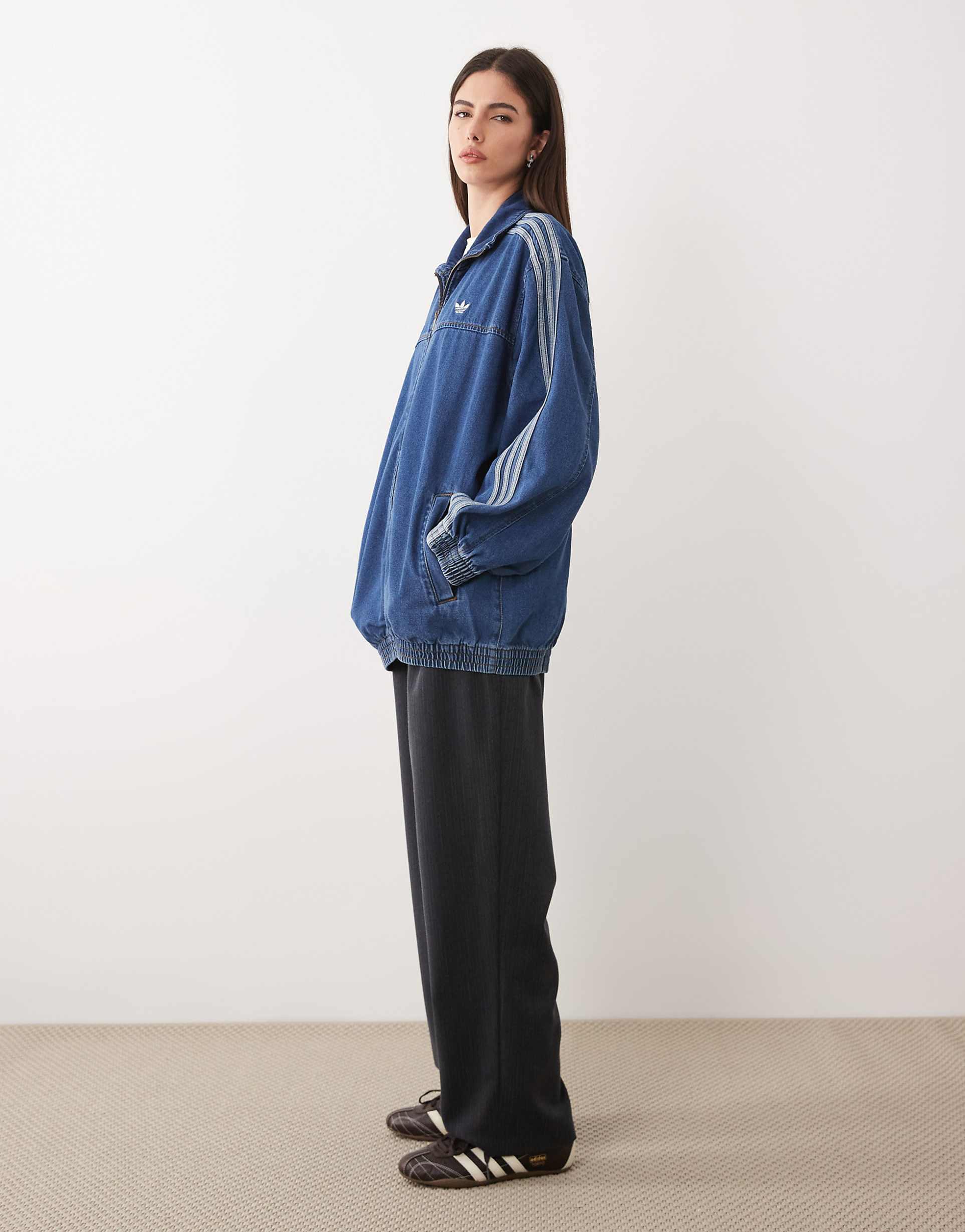CAMPERA EN TEJIDO DENIM FIREBIRD ADILENIUM
